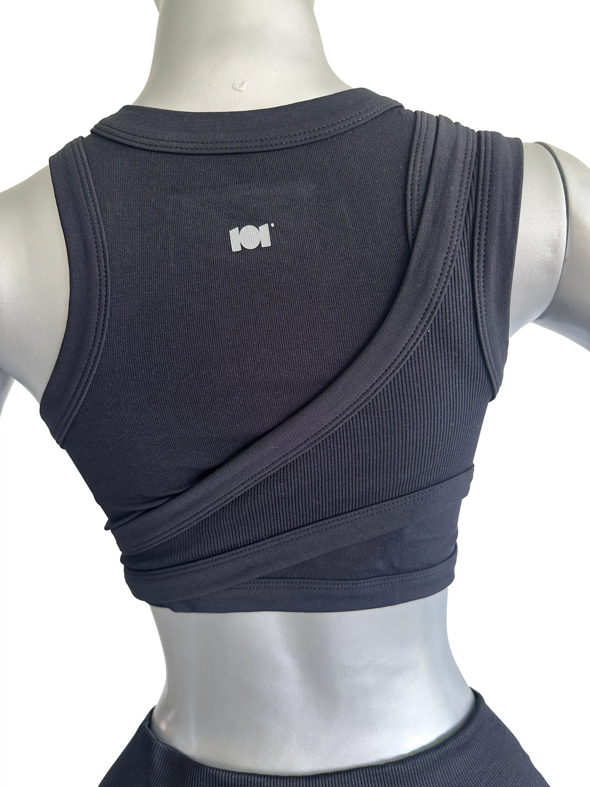 SET CONJUNTO DEPORTIVO TOP SIN MANGAS Y FALDA