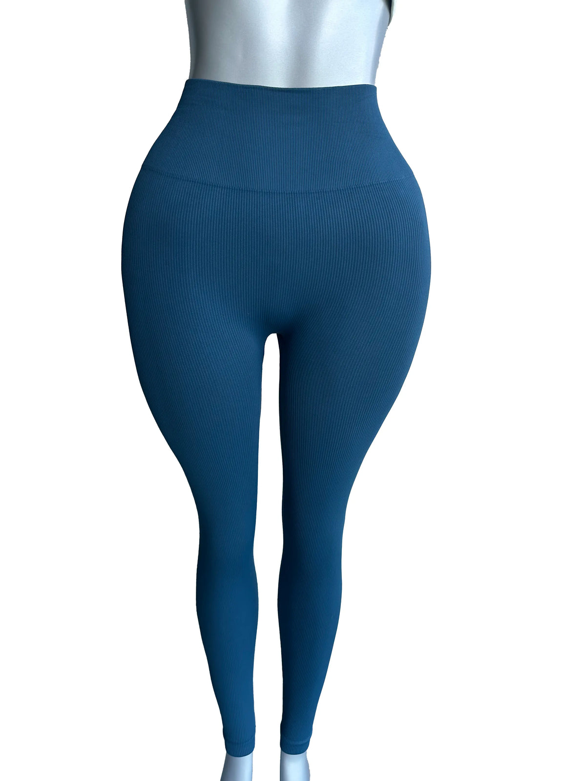 SET CONJUNTO DEPORTIVO TOP SIN MANGAS Y LEGGINS