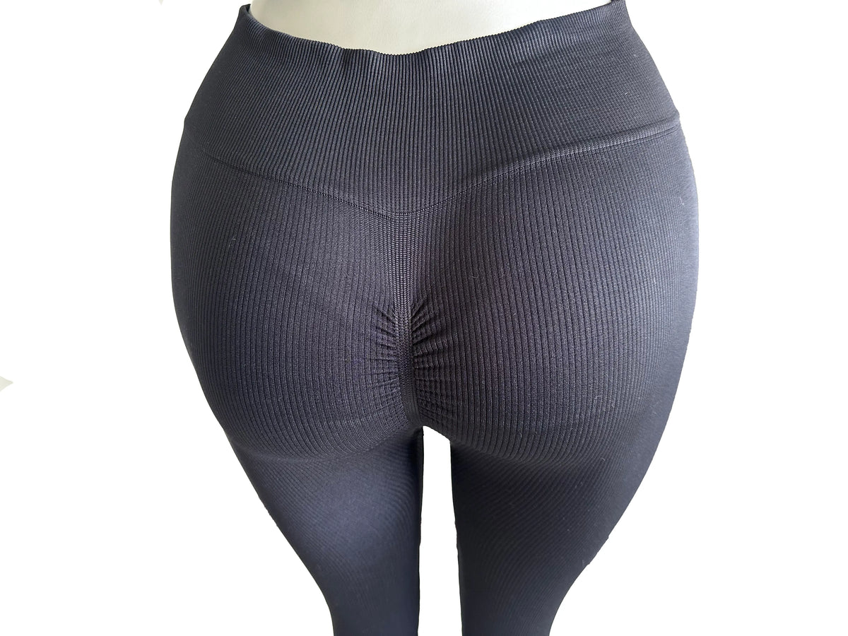 SET CONJUNTO DEPORTIVO TOP SIN MANGAS Y LEGGINS