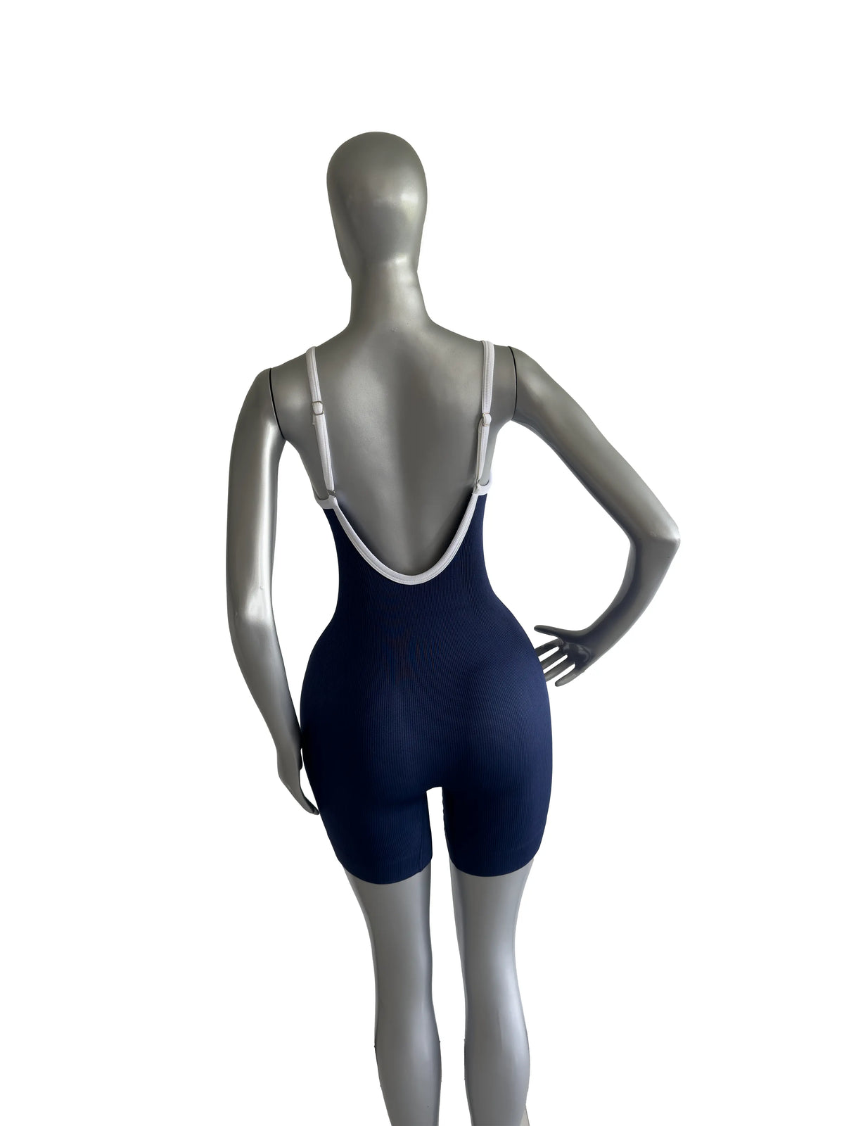 ENTERIZO DEPORTIVO CORTO SIN MANGAS