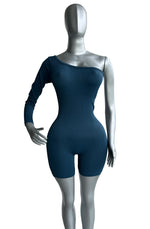 ENTERIZO DEPORTIVO CON UNA MANGA LARGA Y SHORT