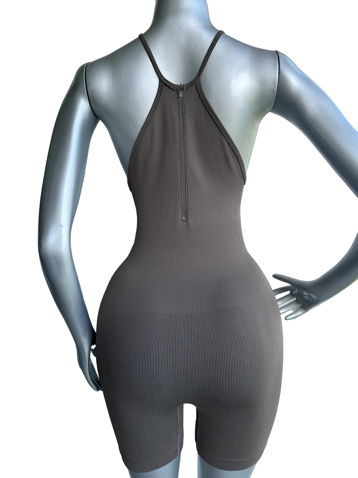 ENTERIZO DEPORTIVO SIN MANGAS Y SHORT