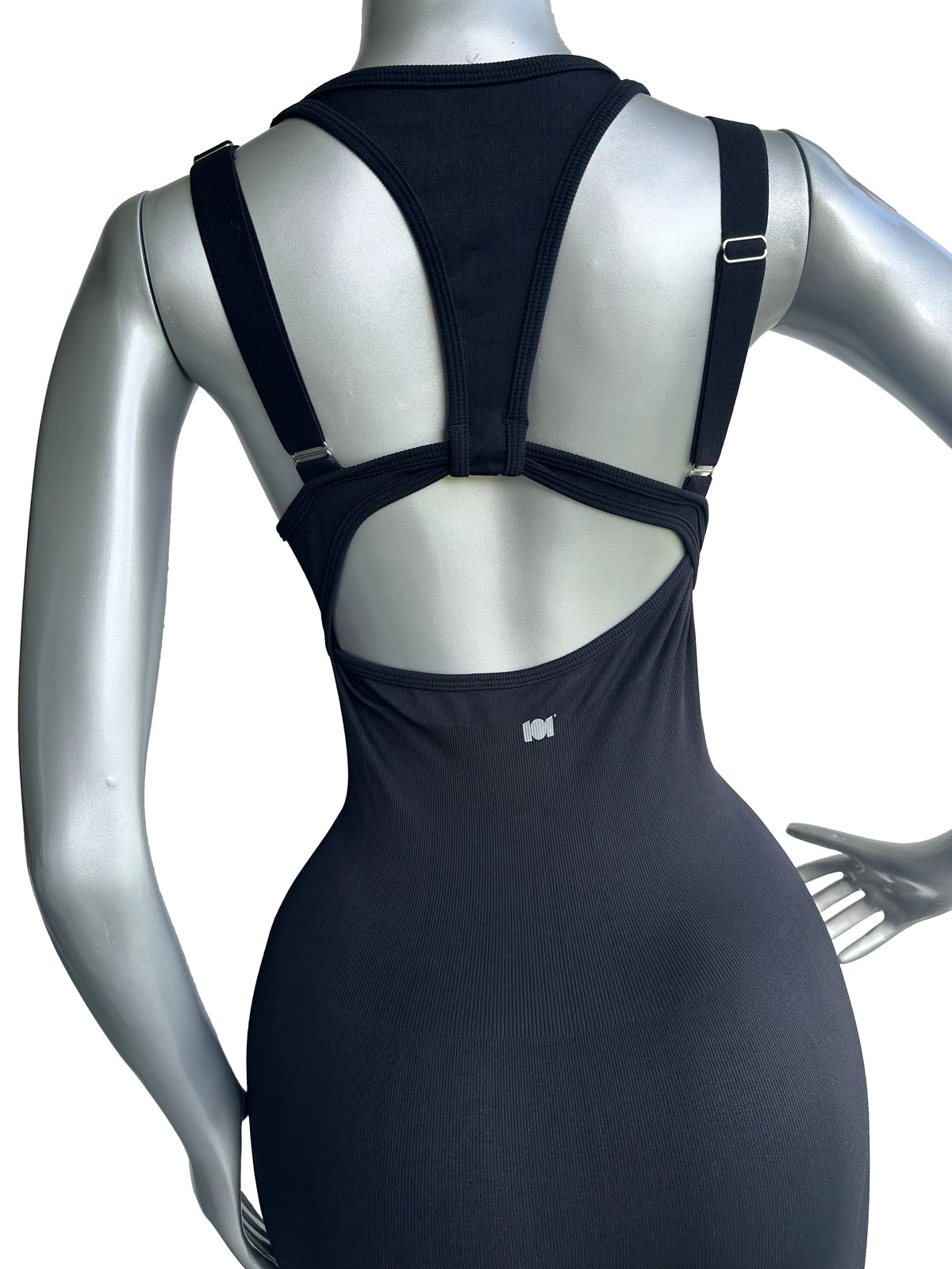 ENTERIZO DEPORTIVO SIN MANGAS Y LEGGINS