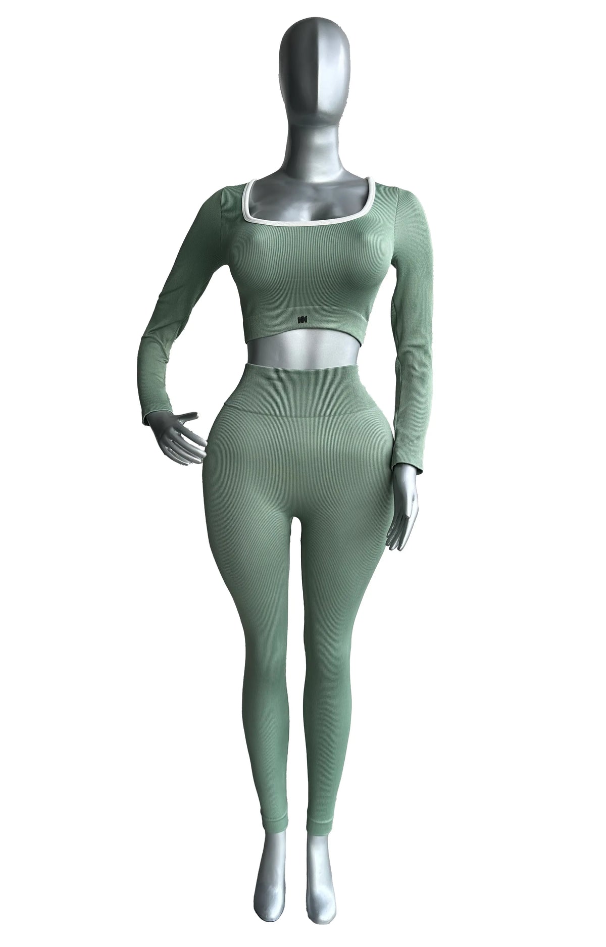 SET CONUNTO DEPORTIVO TOP MANGA LARGA Y LEGGINS