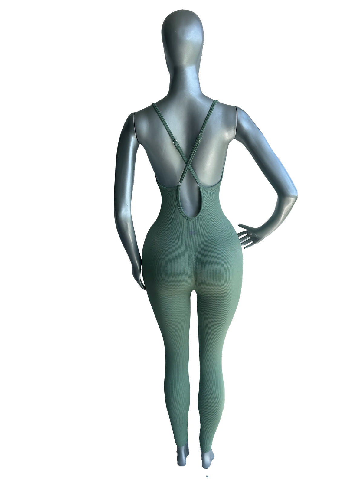 ENTERIZO DEPORTIVO CON LEGGINS SIN MANGAS