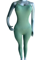 ENTERIZO DEPORTIVO CON LEGGINS SIN MANGAS