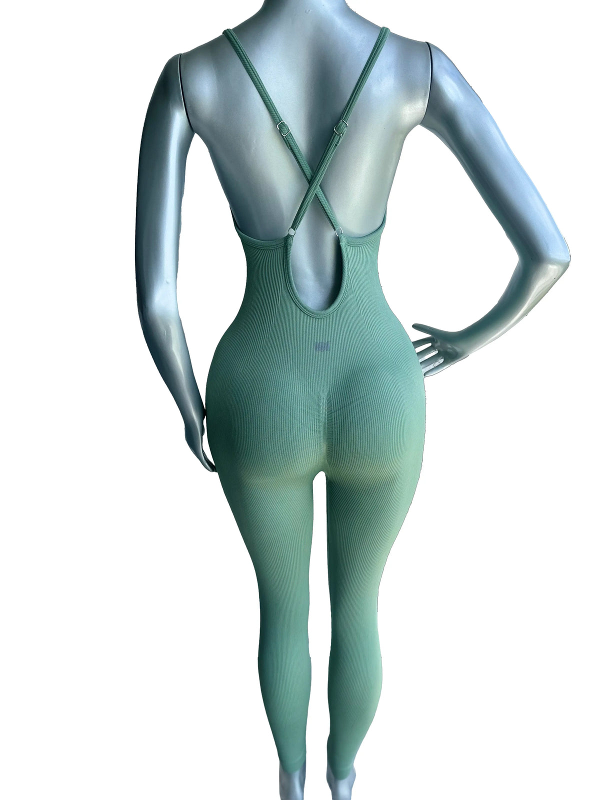 ENTERIZO DEPORTIVO CON LEGGINS SIN MANGAS