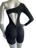 ENTERIZO DEPORTIVO DE SHORT Y UNA MANGA LARGA