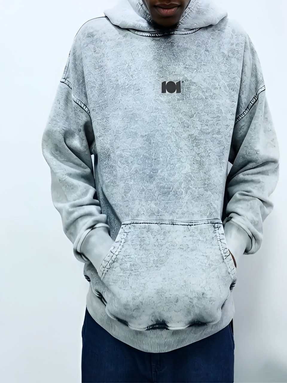 HOODIE ACID WASH EN ALGODON DE 400GR CON ESTAMPADO CLÁSICO