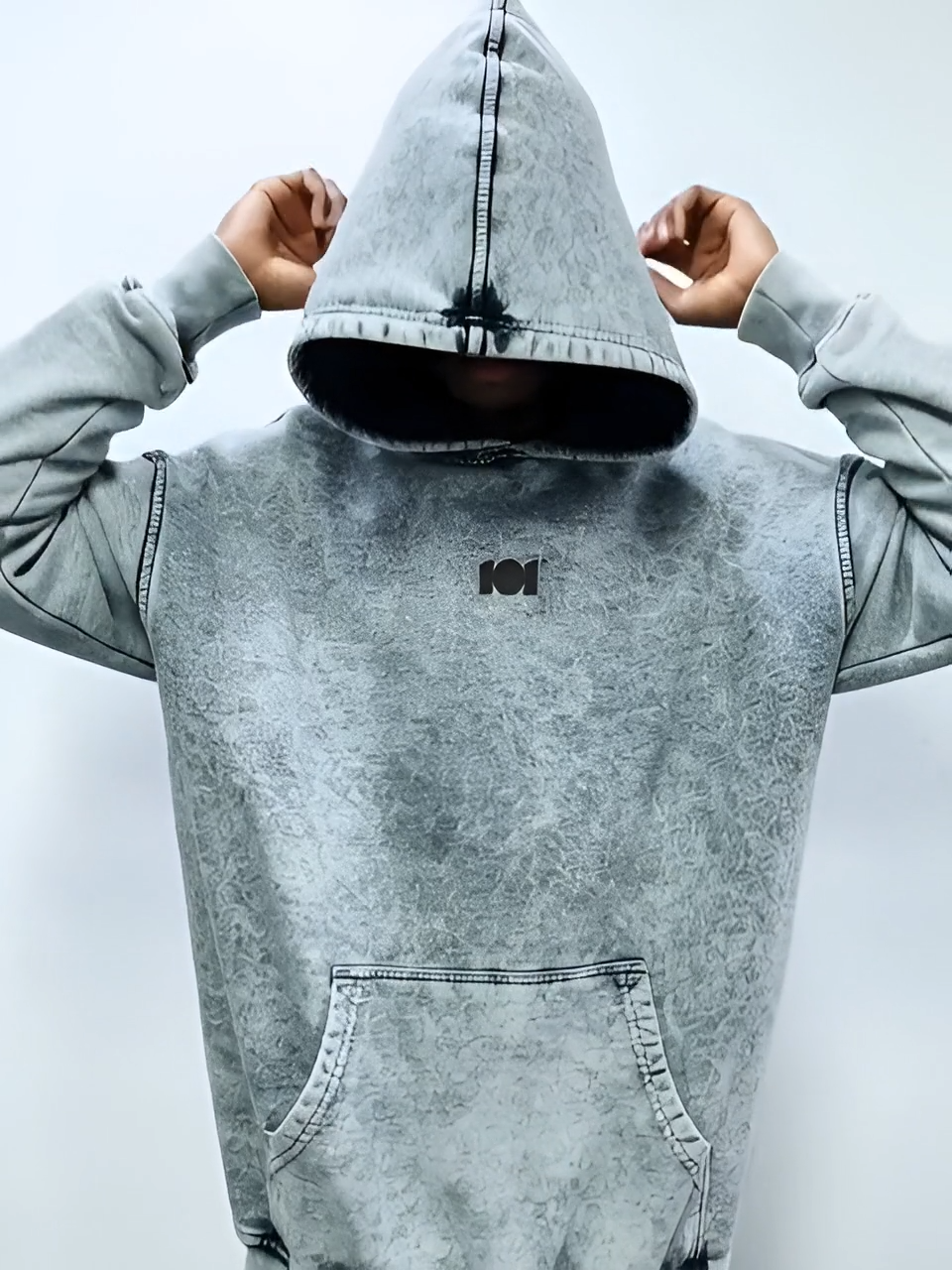 HOODIE ACID WASH EN ALGODON DE 400GR CON ESTAMPADO CLÁSICO