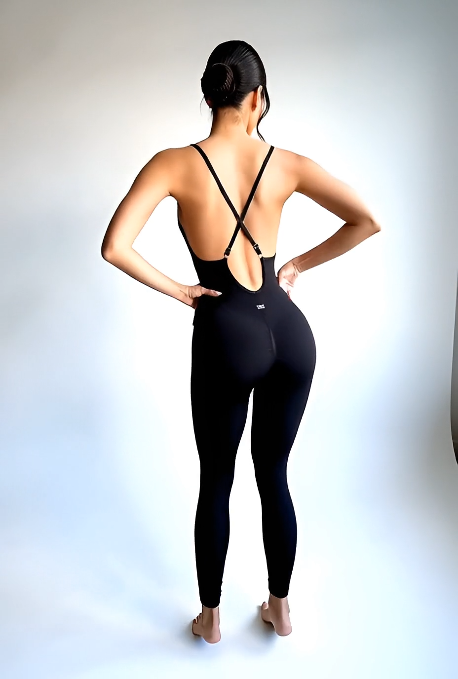 ENTERIZO DEPORTIVO SIN MANGAS Y LEGGINS